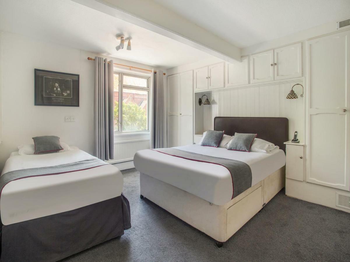 Oyo Avalon Lifestyle Guest House Hove Esterno foto