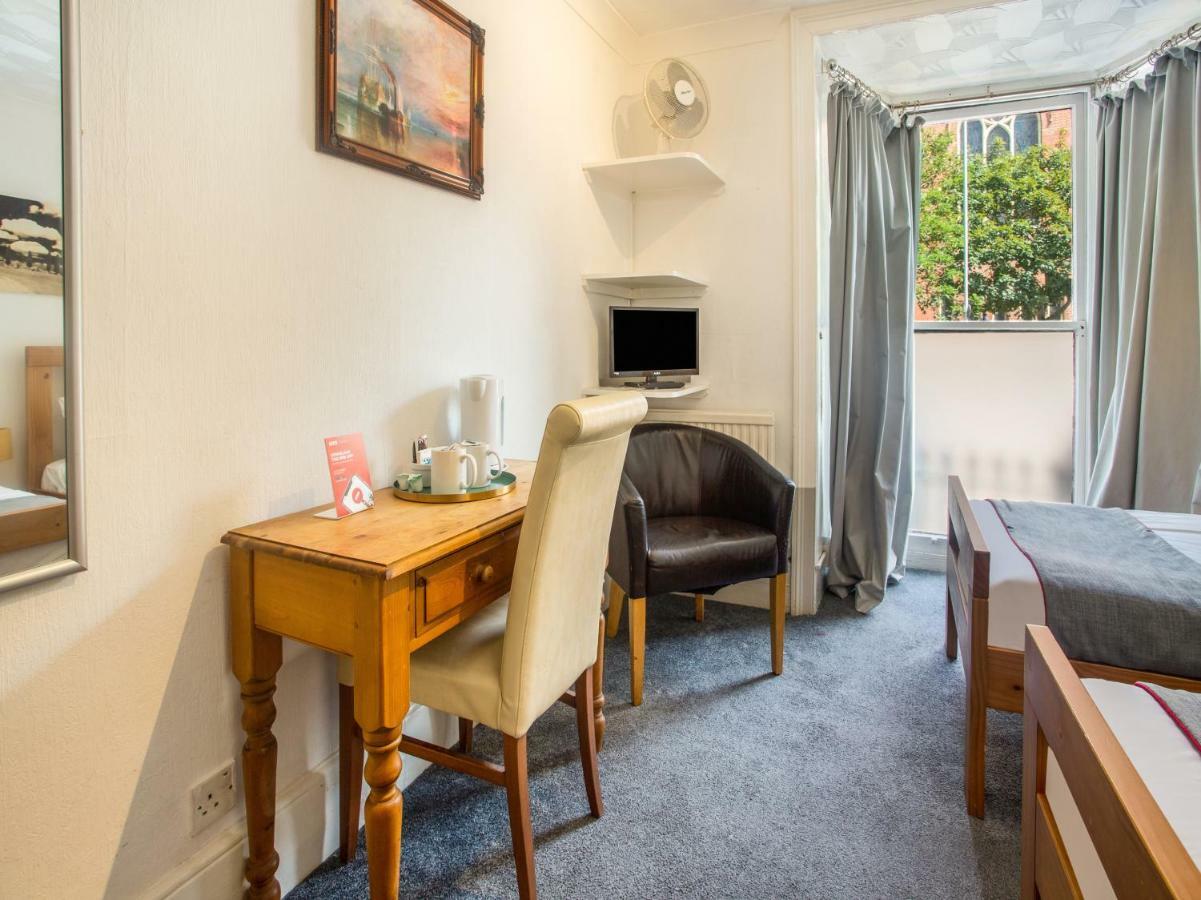 Oyo Avalon Lifestyle Guest House Hove Esterno foto