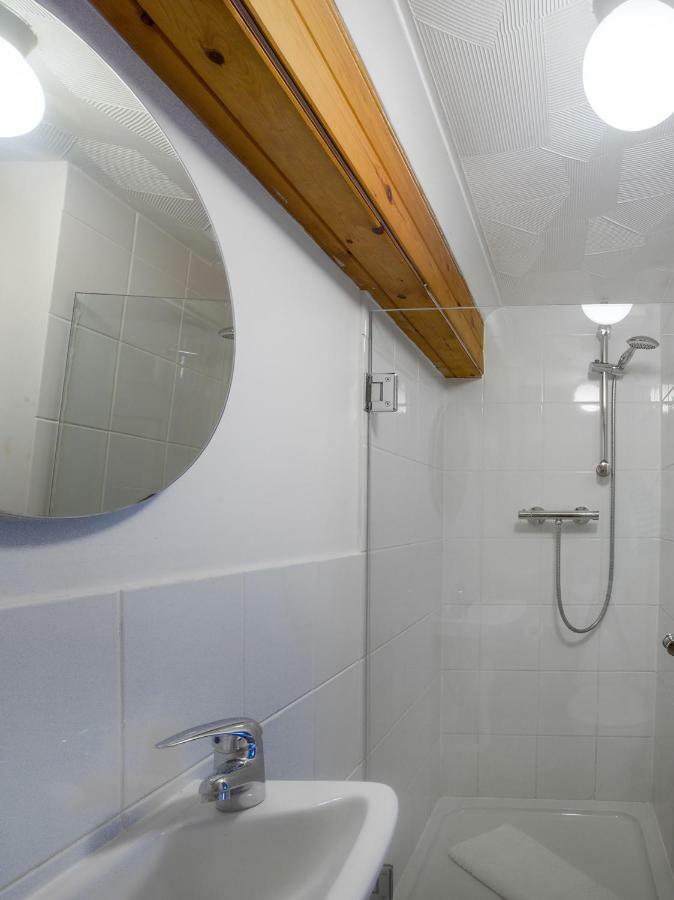 Oyo Avalon Lifestyle Guest House Hove Esterno foto