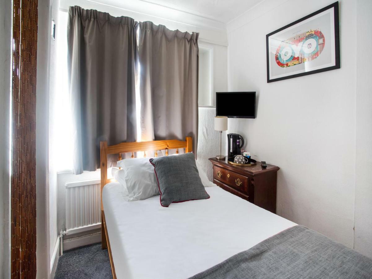 Oyo Avalon Lifestyle Guest House Hove Esterno foto