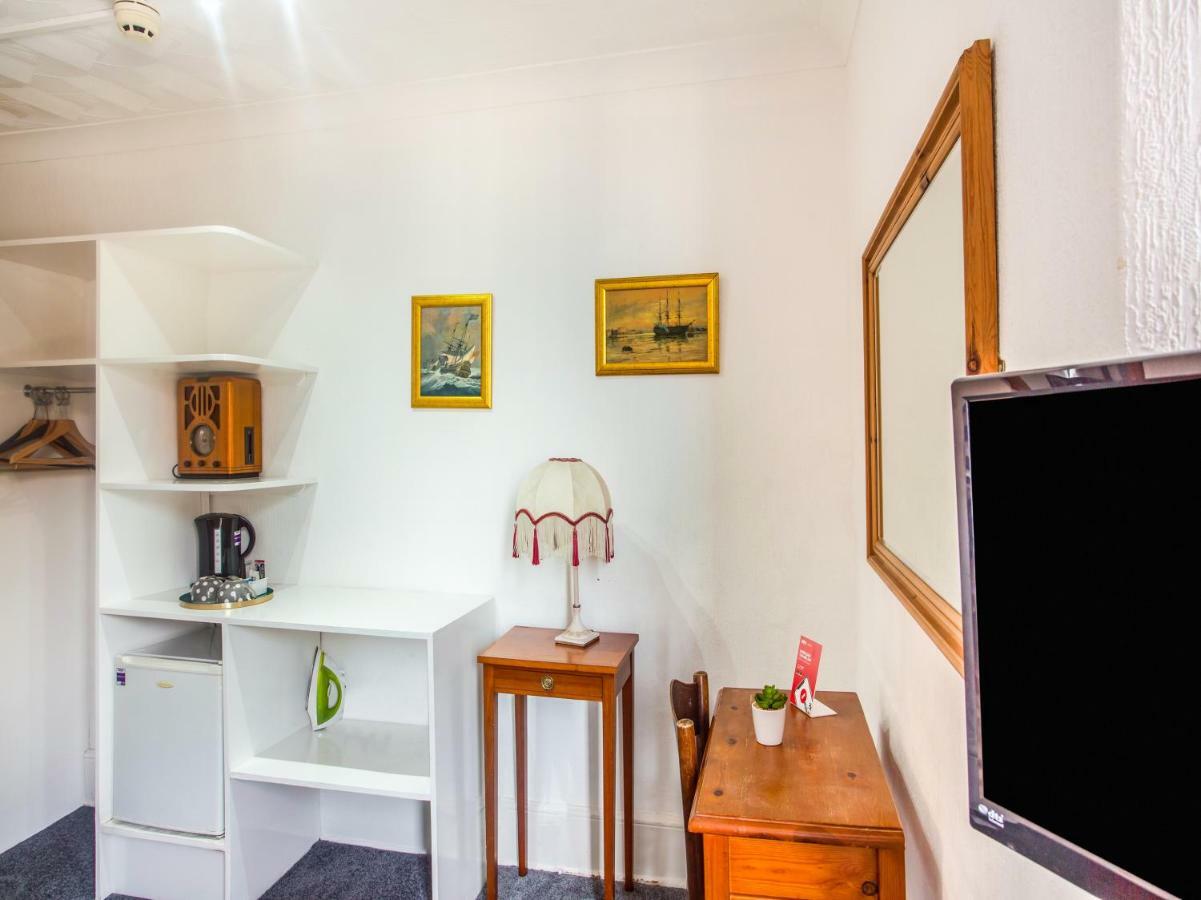 Oyo Avalon Lifestyle Guest House Hove Esterno foto